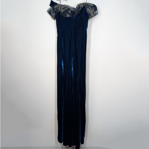 Marchesa Off The Shoulder Embellished Velvet Gown Blue Beaded Size 8 Preowned - Picture 4 of 15